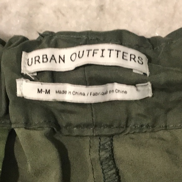 Urban Outfitters Balloon Pant Women's Size M Olive Green Wind Pants Oversized - Picture 4 of 10